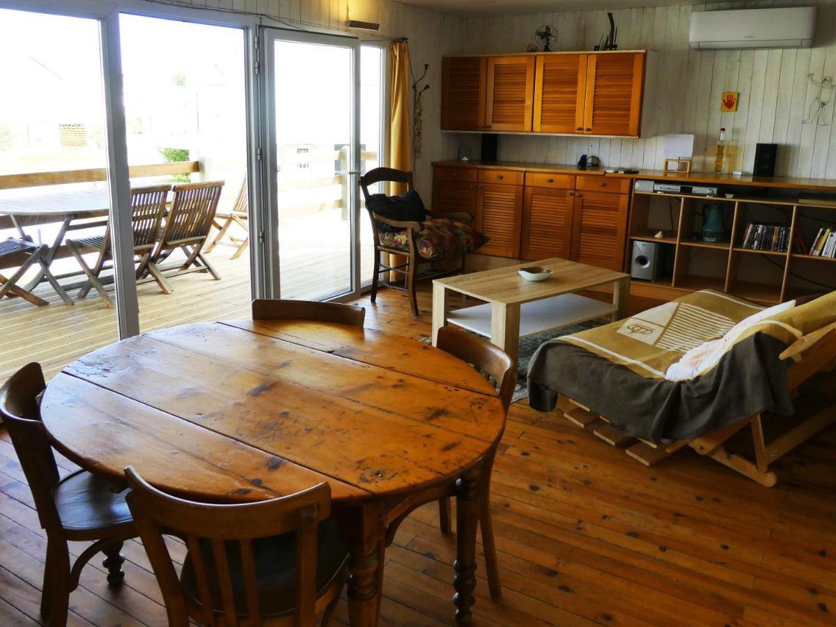 Un Chalet En Bois A La Plage Gruissan Kültér fotó