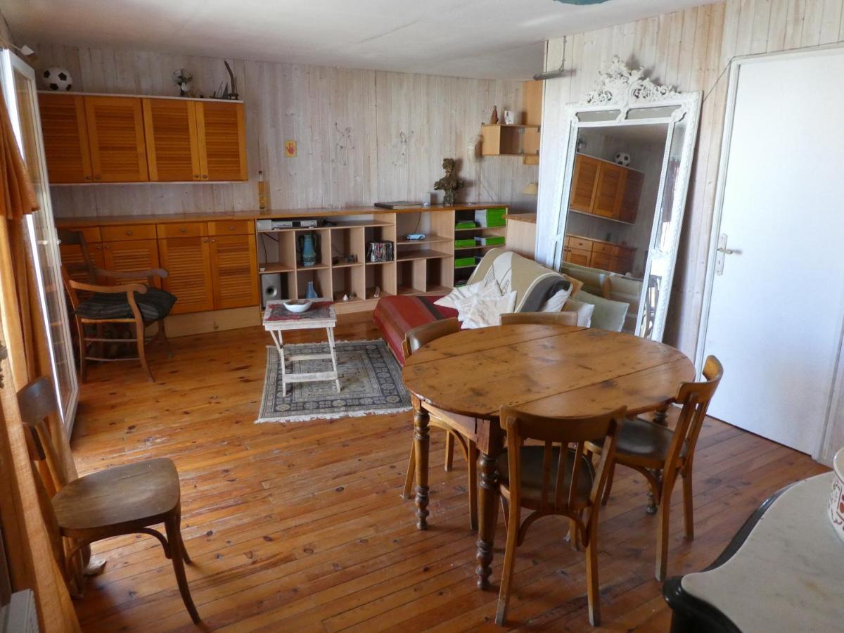 Un Chalet En Bois A La Plage Gruissan Kültér fotó